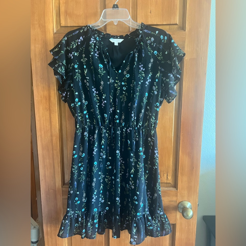 Lauren Conrad flower print dress. Size Medium.
